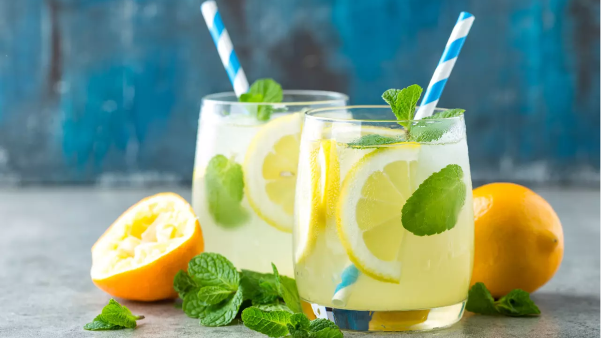 Why Mint Drinks Are Perfect For Hot Weather